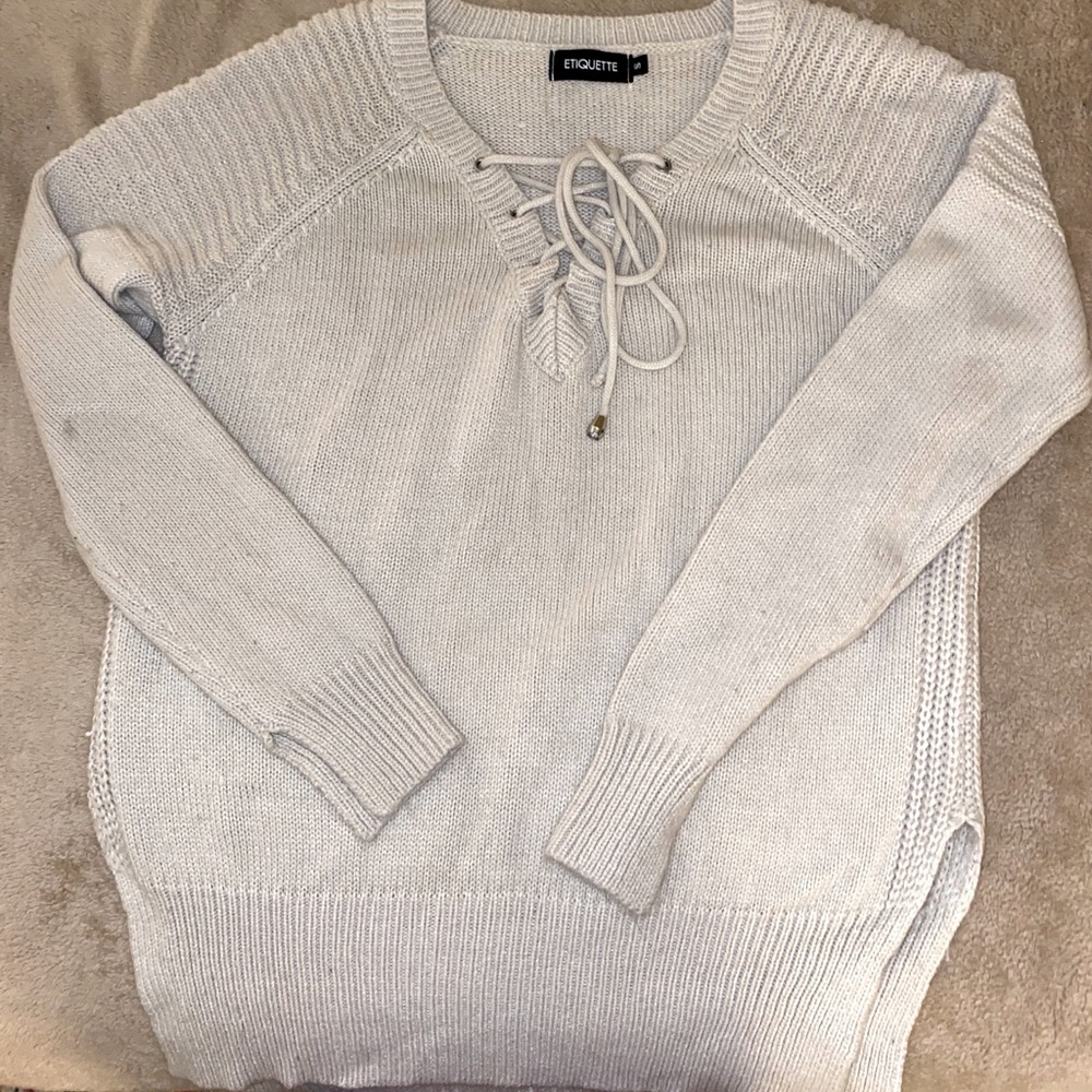 Beige tie-up sweater